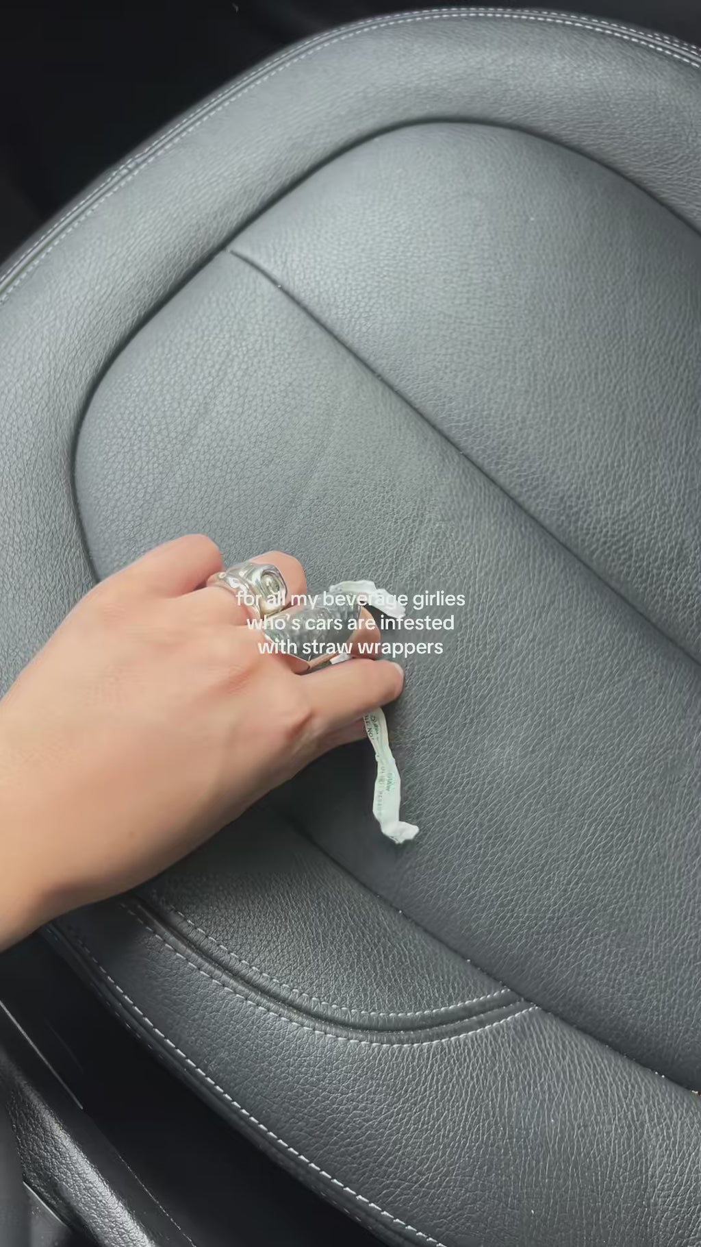 DriviQ CleanRide Hanging Mini Car Trash Bin, Leak-Resistant • Space-Saving Design • Easy Installation